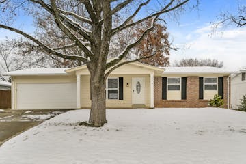 3515 RIDGEWOOD DR SAINT CHARLES, MO 63303